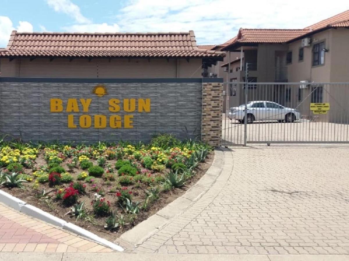 Bay Sun Lodge Richards Bay Esterno foto