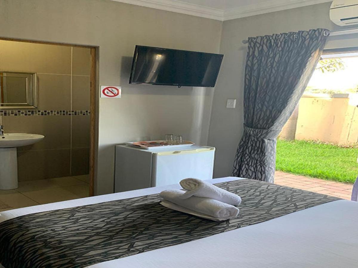 Bay Sun Lodge Richards Bay Esterno foto