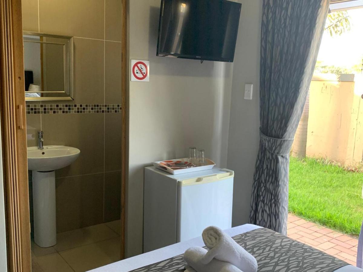 Bay Sun Lodge Richards Bay Esterno foto