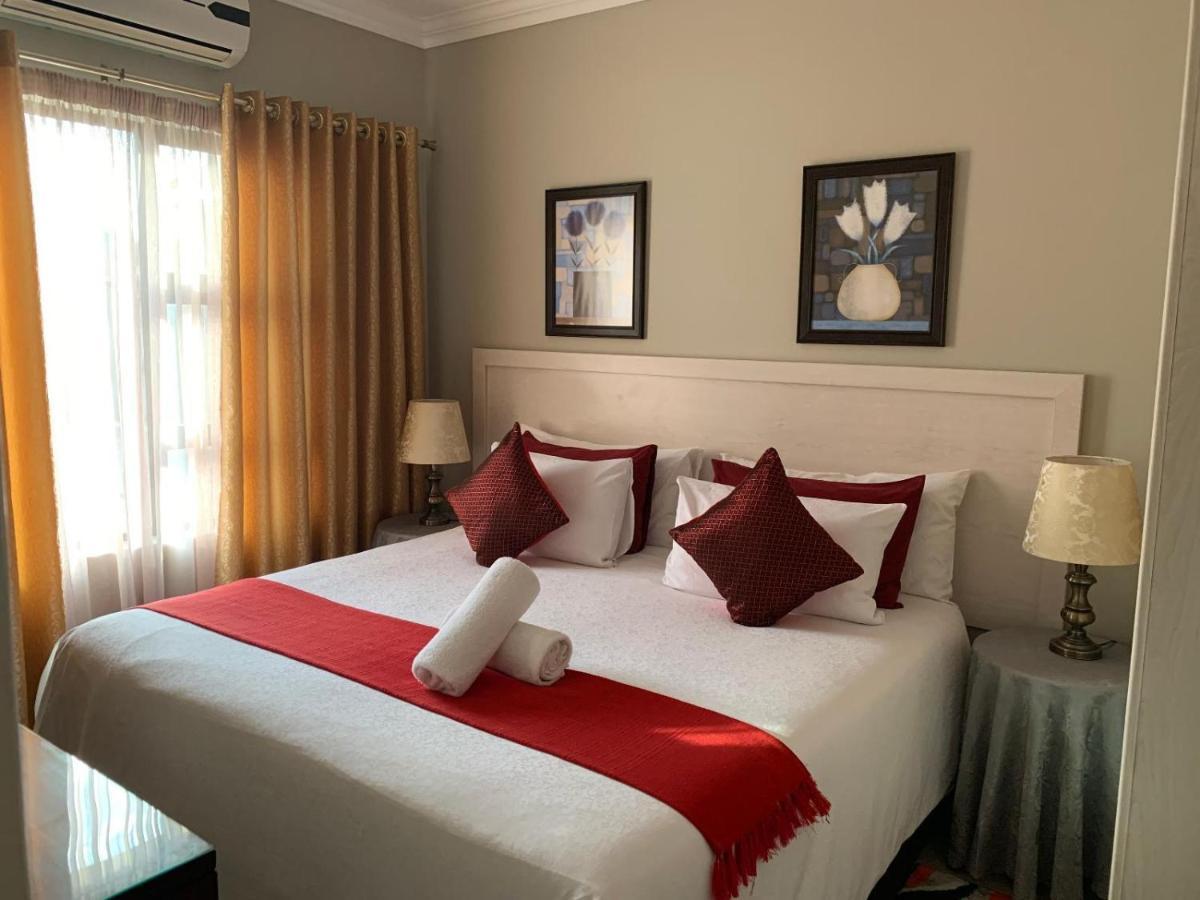 Bay Sun Lodge Richards Bay Esterno foto